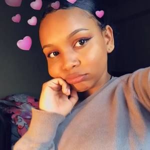 Meet your Posher, Hailey